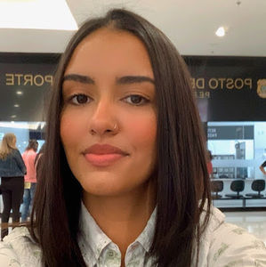 Meet your Posher, Bruniele